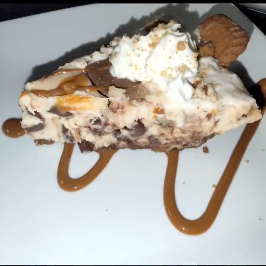 CHOCOLATE CHIP BISCOFF CHEESECAKE