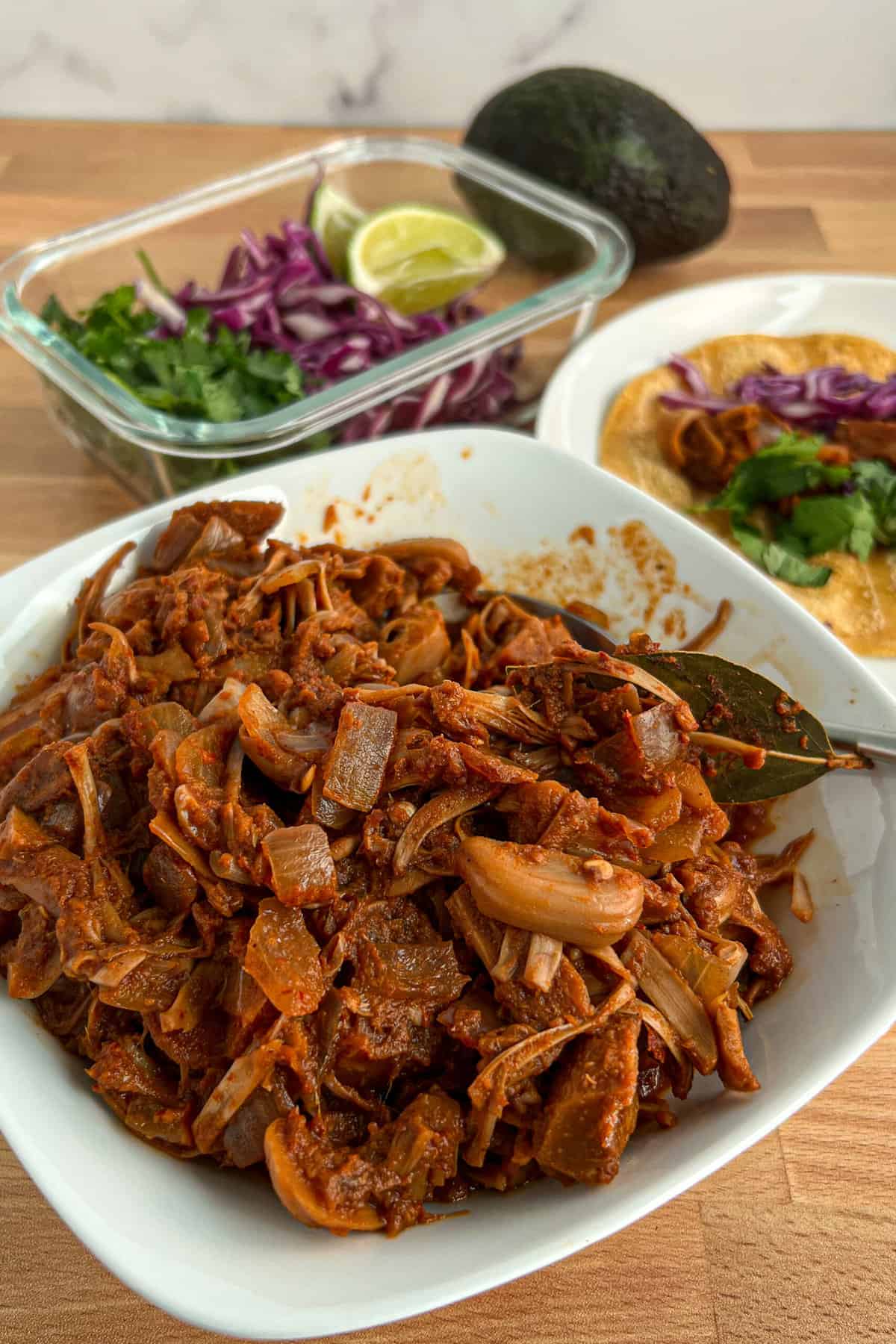 BIRRIA DE RES VEGAN (jackfruit & sauce only)